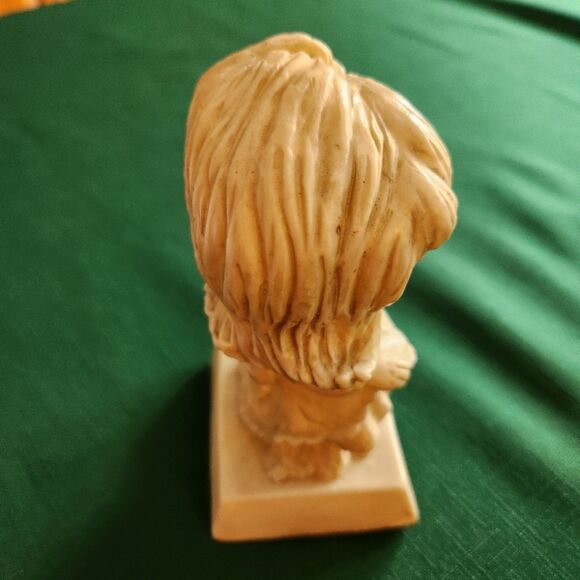 R&W Berries “Thumbody Luvs You” Figurine – 1973, USA Made, #9074 - Picture 6 of 6